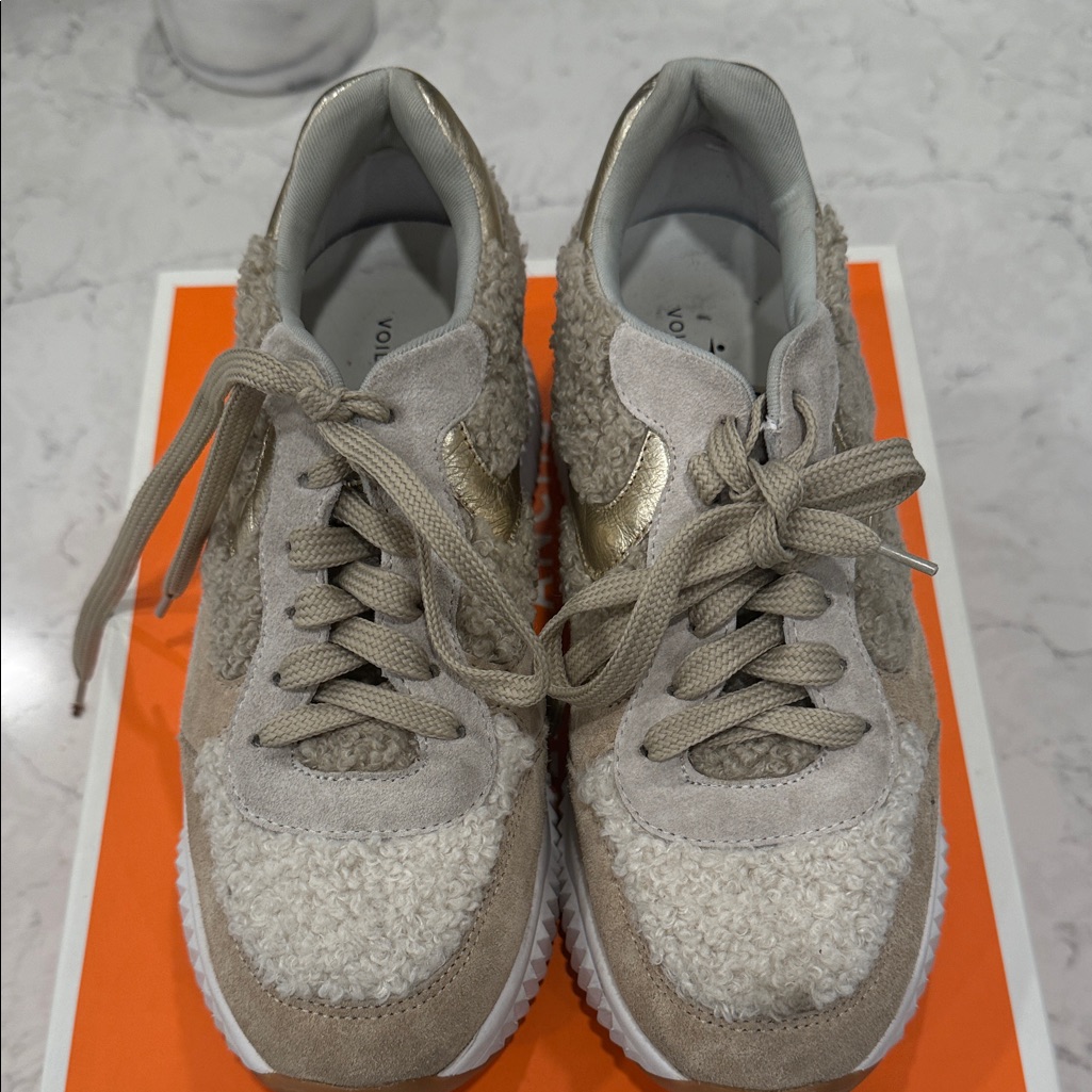 Voile Blanche Jinnie Fur Sneakers